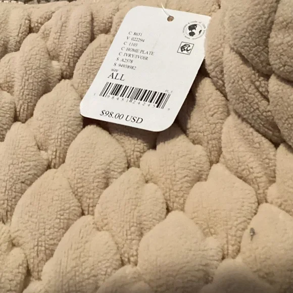 NWT Free People Pucker Up Fleece Carryall - Picture 6 of 6